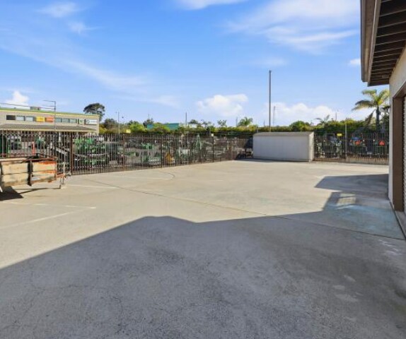 More Photos Of 1844 Mission Rd, Escondido Showroom For Sale