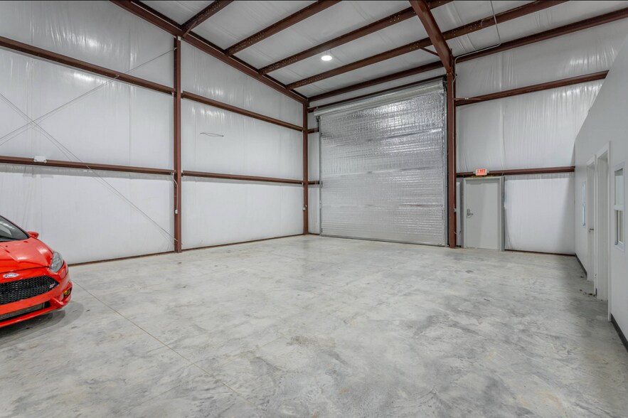 More Photos Of 1409 E 51st St, Chattanooga Warehouse For Sale