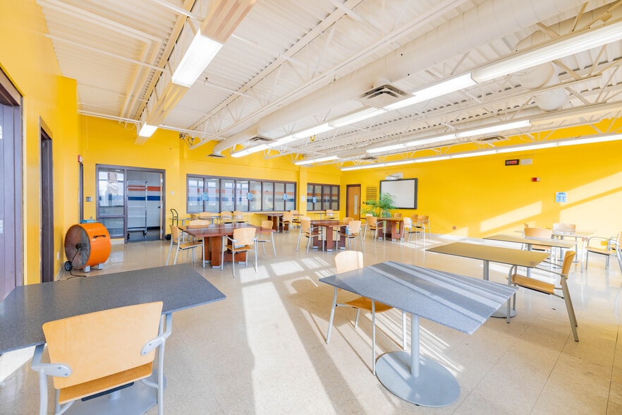 More Photos Of 1460 E Forest Ave, Detroit Specialty For Sale