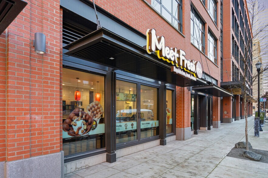 More Photos Of 230 SW Ash St, Portland Apartments For Lease