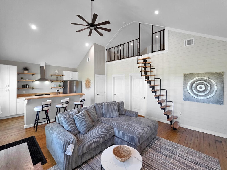 More Photos Of 1021 Sunset Cir, Crystal Beach Specialty For Sale