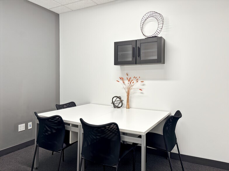 More Photos Of 303 N Glenoaks Blvd, Burbank Coworking Space