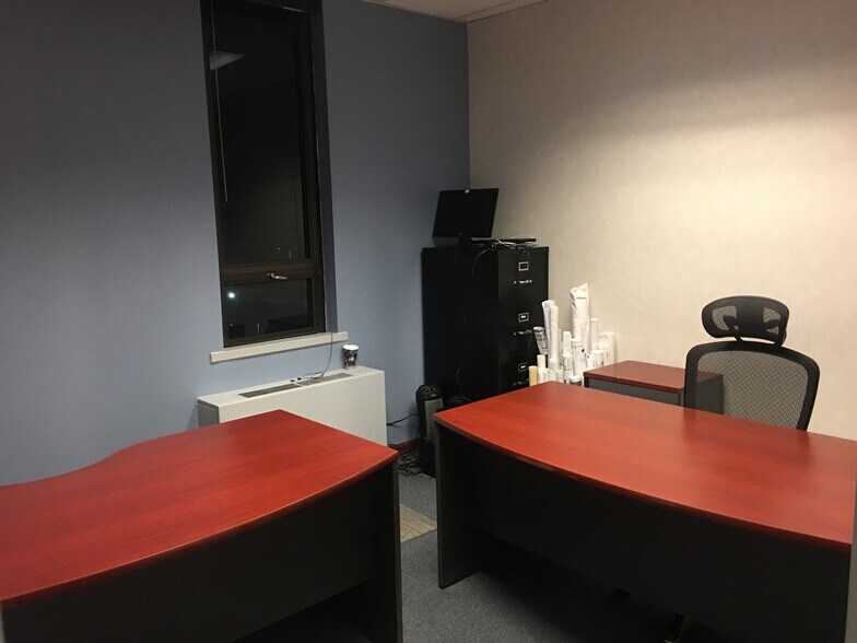 More Photos Of 1301 York Rd, Lutherville Medical For Lease