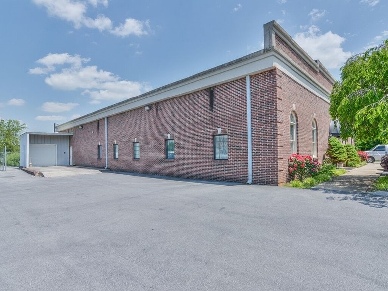 Primary Photo Of 7 Worth Cir, Johnson City Loft Creative Space For Lease