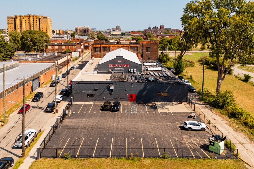 More Photos Of 1938 Franklin St, Detroit Loft Creative Space For Lease