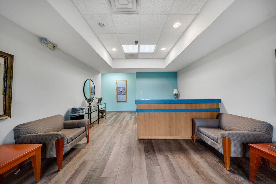 More Photos Of 2317 Mt Olive rd, Mount Olive Office For Sale