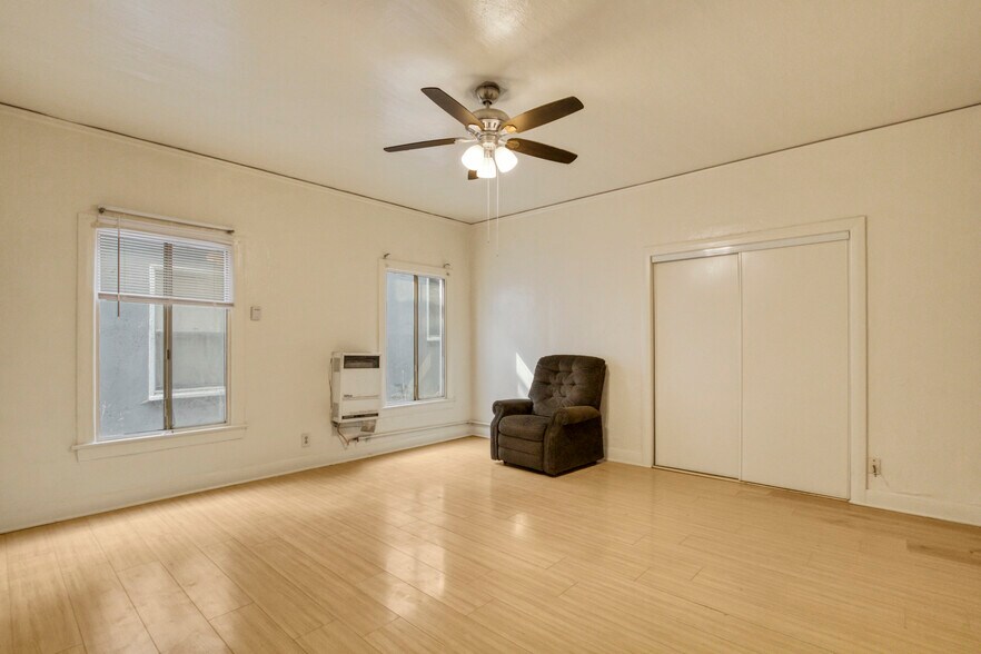 More Photos Of 844 W Martin Luther King Jr Blvd, Los Angeles Apartments For Sale