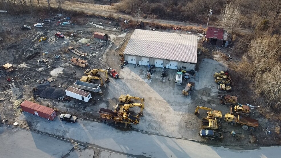 More Photos Of 9 Musket Ct, Goshen Warehouse For Lease