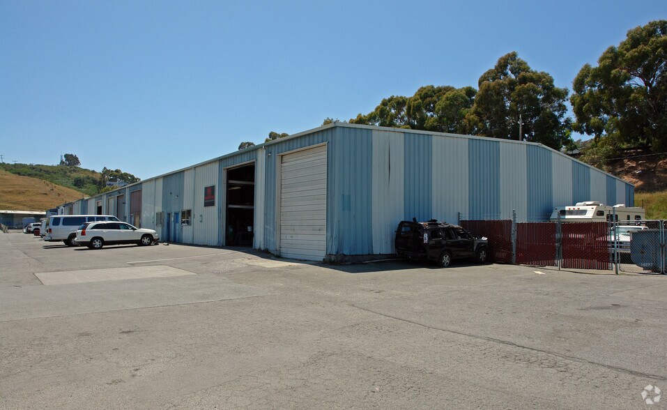 More Photos Of 60-130 Industrial Way, Brisbane Unknown For Lease