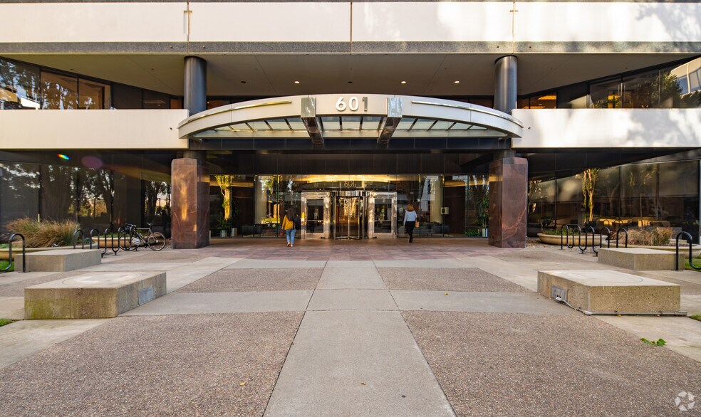 More Photos Of 601 Gateway Blvd, South San Francisco Office For Lease