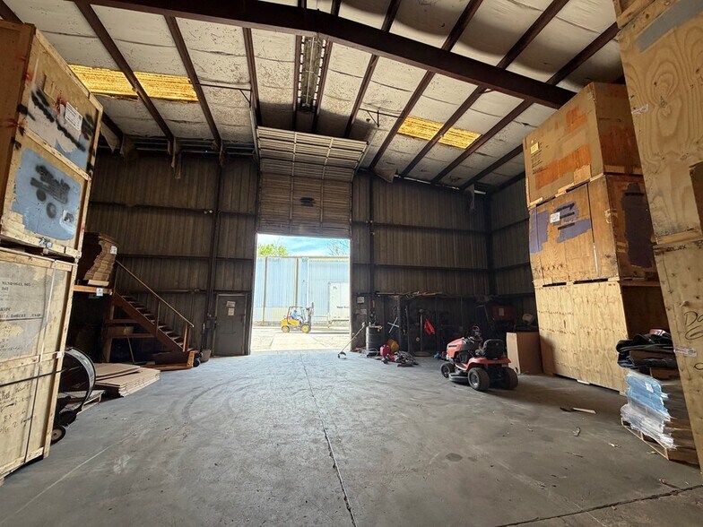 More Photos Of 1009 W Hill Ave, Valdosta Warehouse For Sale