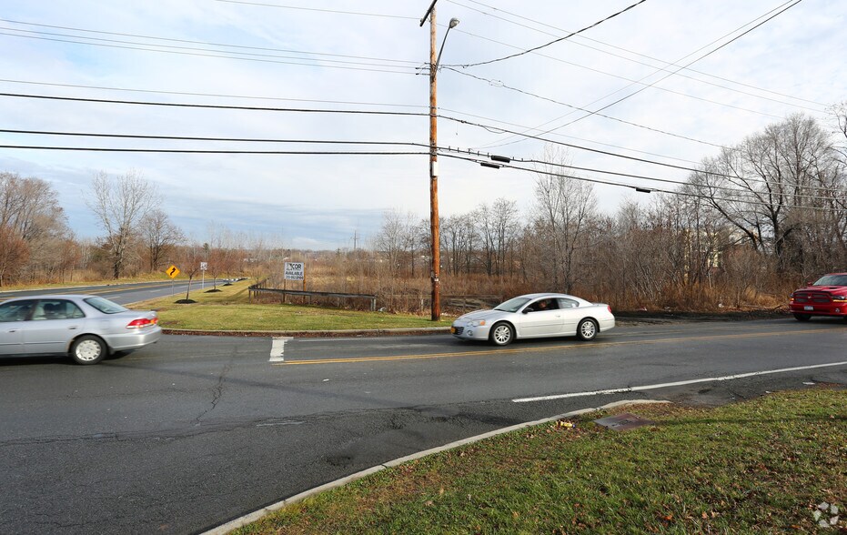 More Photos Of 17 Forts Ferry Rd, Latham Land For Sale