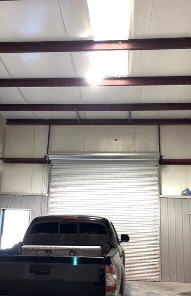 More Photos Of 506 Industrial Dr, Rockmart Warehouse For Lease