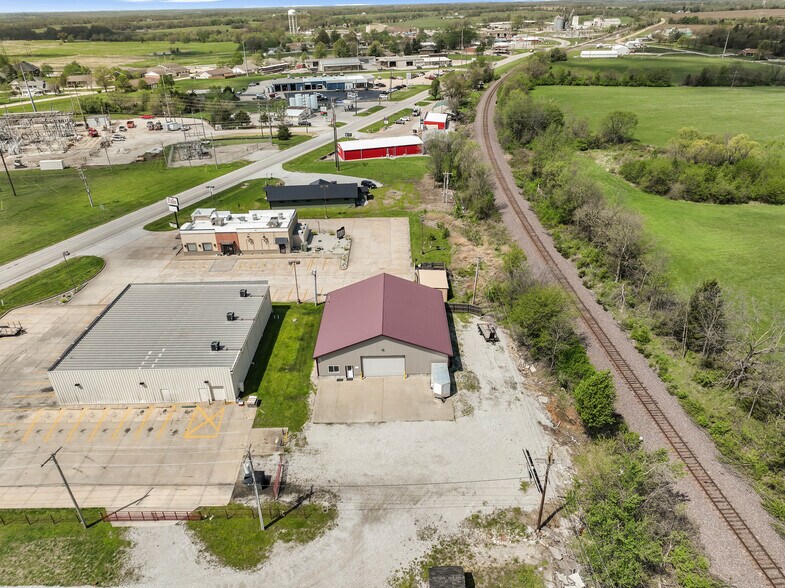 More Photos Of 1010 W Buchanan St, California Freestanding For Sale