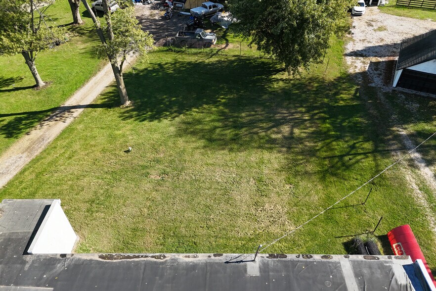 More Photos Of 10033 N Old State Road 67, Mooresville Flex For Sale