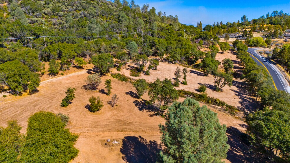 More Photos Of 19750 CA-120, Big Oak Flat Apartments For Sale