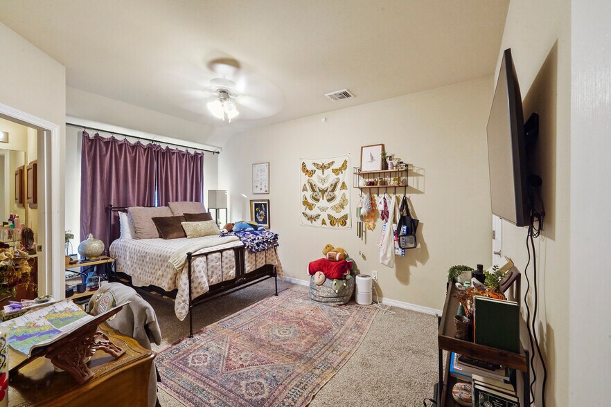 More Photos Of 1198 Jones Butler Rd, College Station Apartments For Sale