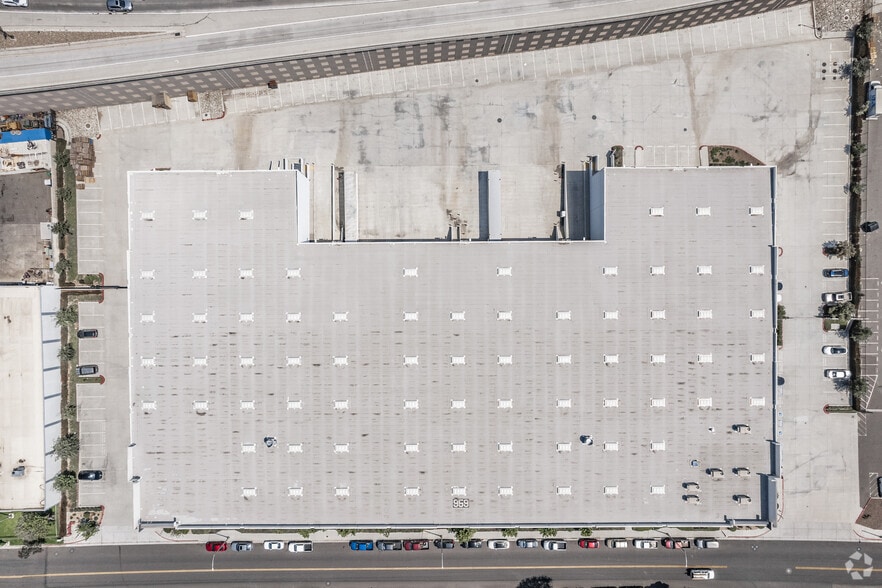 More Photos Of 959 E 3rd St, Corona Warehouse For Lease