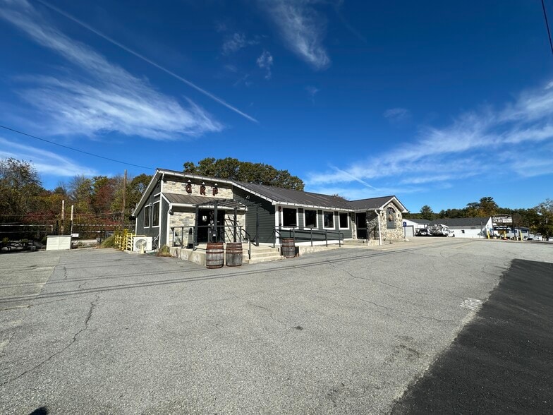 More Photos Of 443 Worcester Rd, Charlton Restaurant For Sale