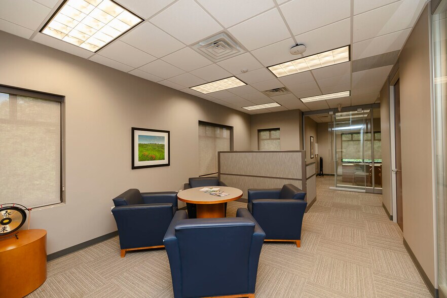More Photos Of 13203 W 21st Ct N, Wichita Office For Sale