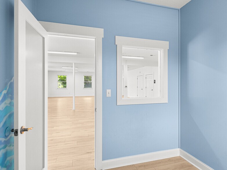 More Photos Of 14 Mimidis Ln, Swannanoa Office For Sale
