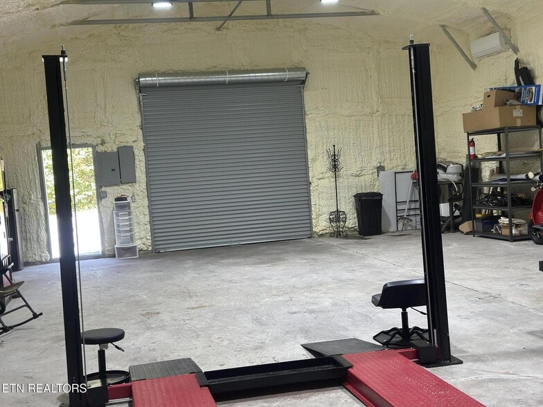 More Photos Of 145 Providence Rd, Cumberland Gap Warehouse For Sale