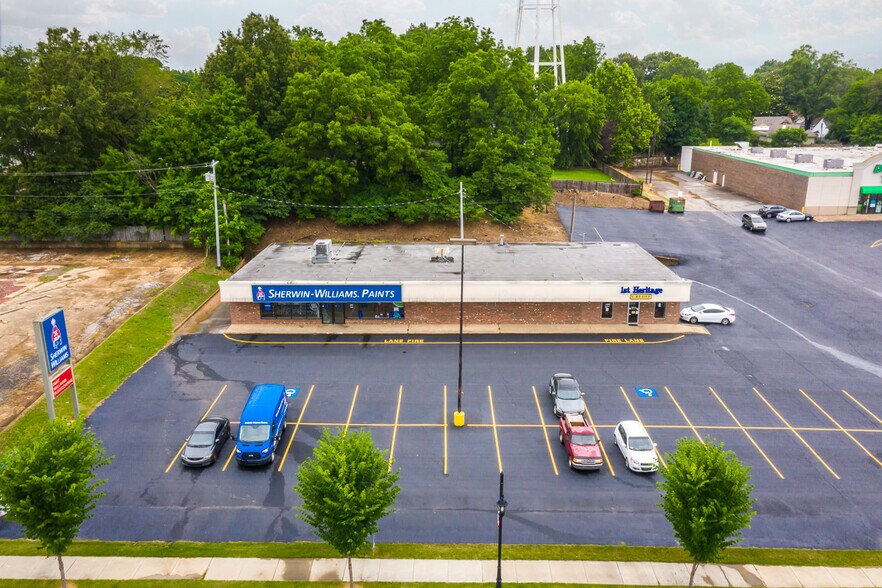 More Photos Of 335-339 E Main St, Brownsville General Retail For Sale