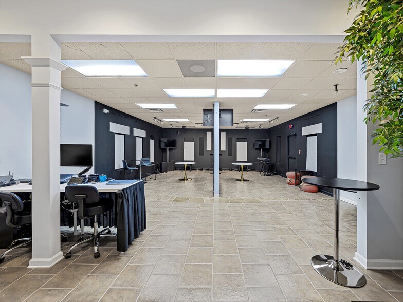 More Photos Of 2425 W Park Place Blvd, Stone Mountain Schools For Sale