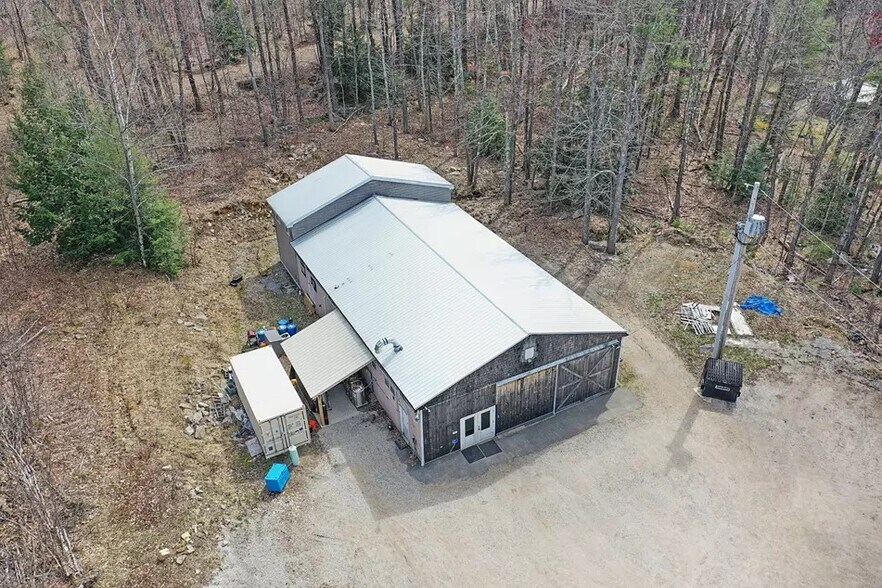 More Photos Of 244 Sanford Rd, Alfred Freestanding For Sale