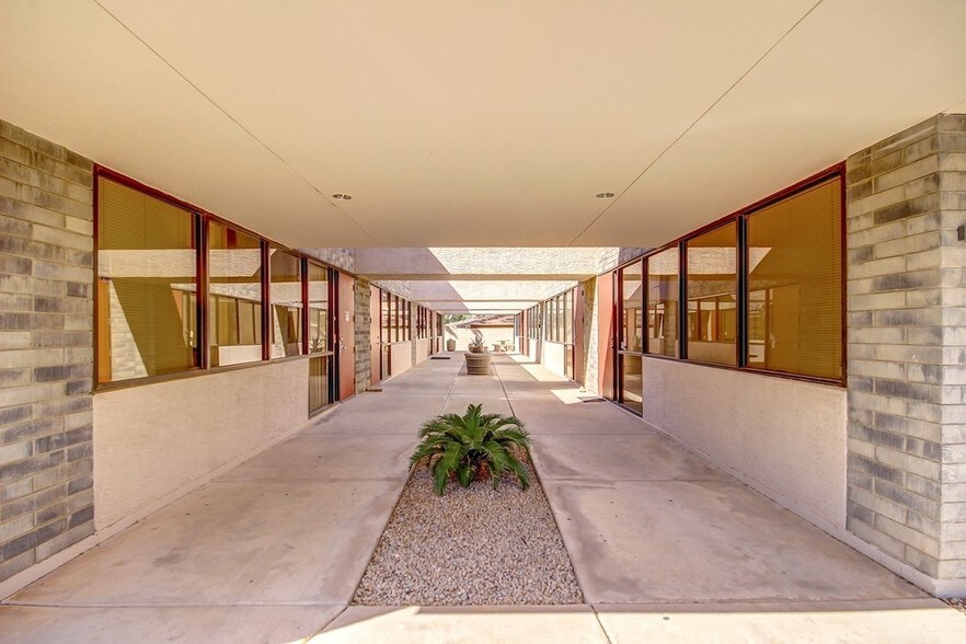 More Photos Of 201 W Guadalupe Rd, Gilbert Medical For Lease