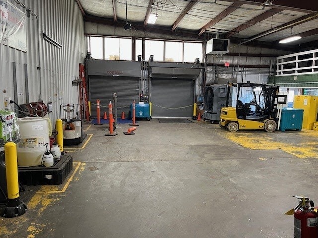 More Photos Of 2230 Stewart Rd, Muscatine Flex For Sale