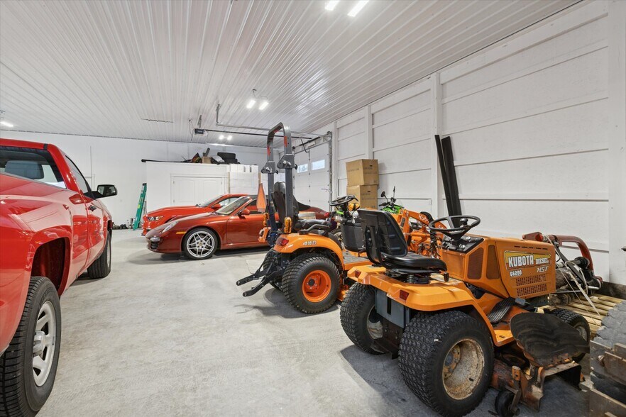 More Photos Of 8370 Lakeview Rd, Alanson Winery Vineyard For Sale