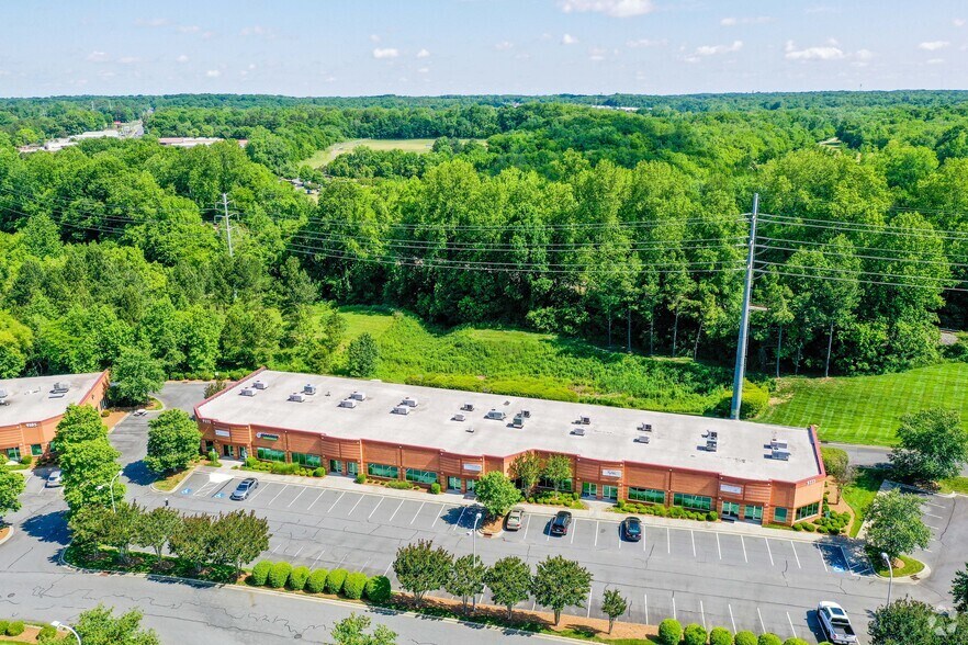 More Photos Of 9129 MONROE Rd, Charlotte Unknown For Lease