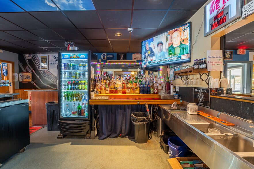 More Photos Of 1019 Norwich Rd, Plainfield Restaurant For Sale