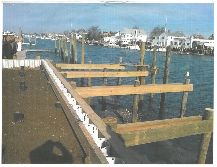 More Photos Of 405 Woodcleft Ave, Freeport Land For Sale