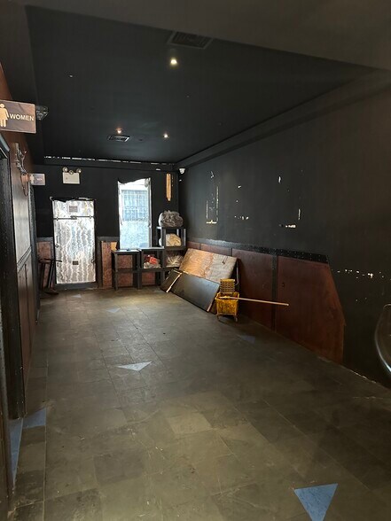 More Photos Of 4303 Broadway, Astoria Apartments For Lease