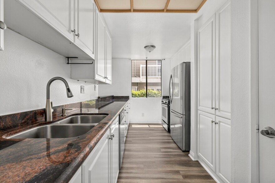 More Photos Of 4741 Radford Ave, Valley Village Apartments For Sale