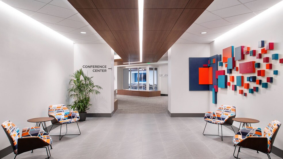 More Photos Of 401 E Jackson St, Tampa Office For Lease