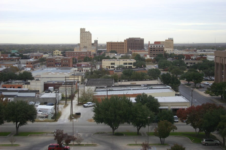 More Photos Of 500 Chestnut St, Abilene Office For Lease
