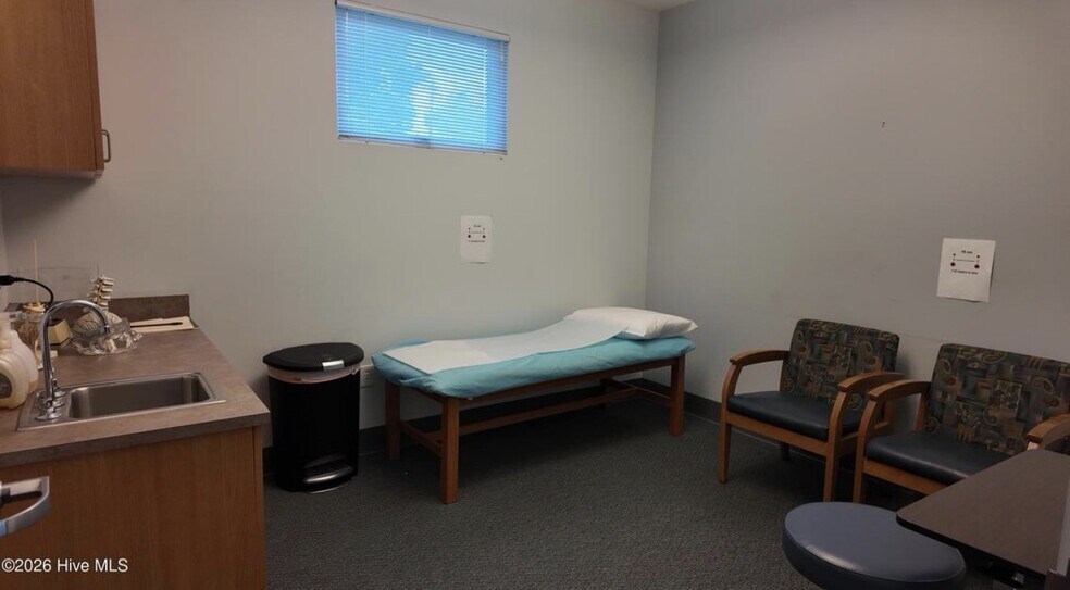 More Photos Of 2515 Delaney Ave, Wilmington Medical For Lease