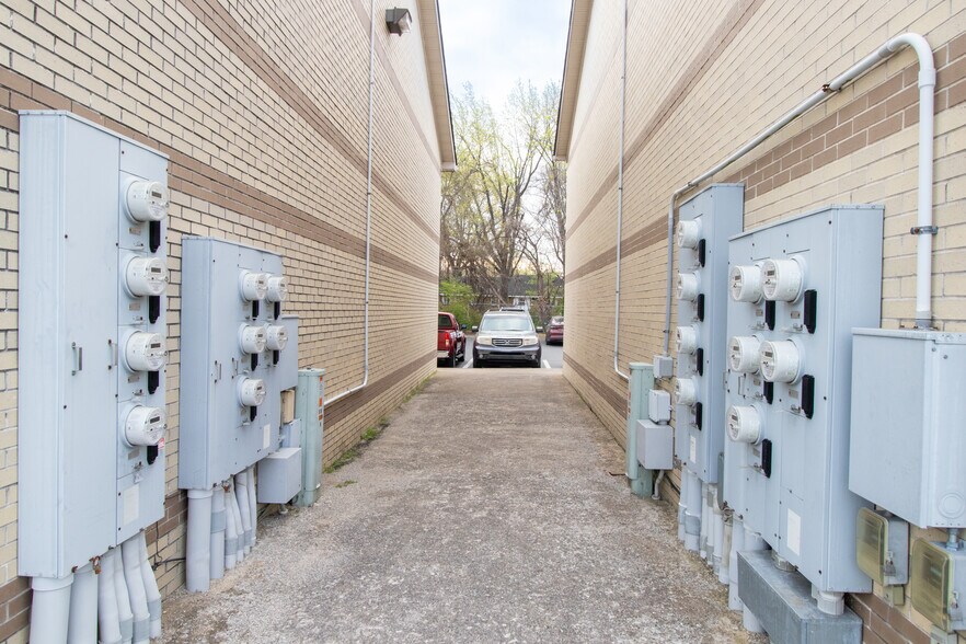 More Photos Of 1238 Sloan St, Murfreesboro Apartments For Sale