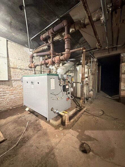 More Photos Of 11031 S Vernon Ave, Chicago Multifamily For Sale