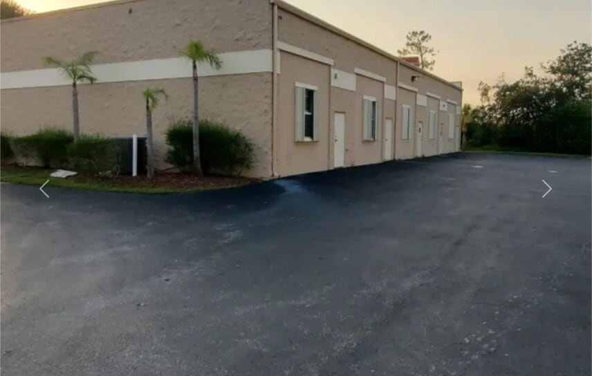 More Photos Of 24600 Sandhill Blvd, Punta Gorda Showroom For Lease