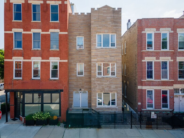 Primary Photo Of 1303 W Ohio St, Chicago Apartments For Sale