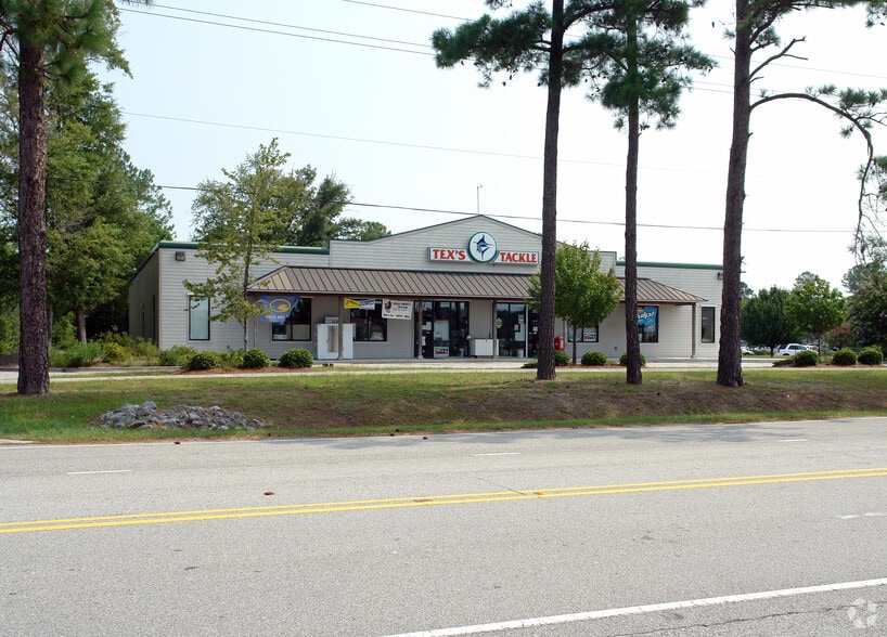 More Photos Of 215 Old Eastwood Rd, Wilmington Freestanding For Lease