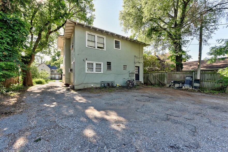 More Photos Of 408 Chautauqua Ave, Norman Multifamily For Sale