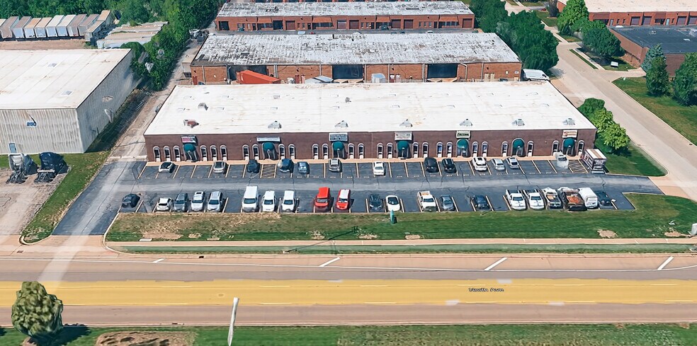 Primary Photo Of 200-212 W North Ave, Lombard Warehouse For Lease