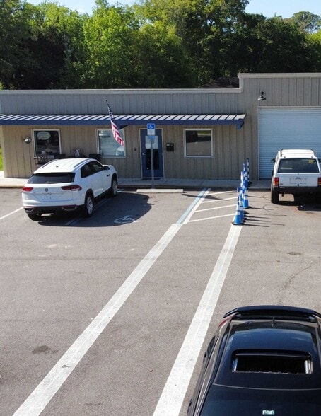 More Photos Of 415 Dairy Ave, Saint Augustine General Retail For Sale