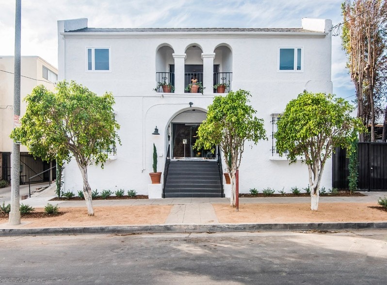 Primary Photo Of 1439 N Curson Ave, Los Angeles Apartments For Sale