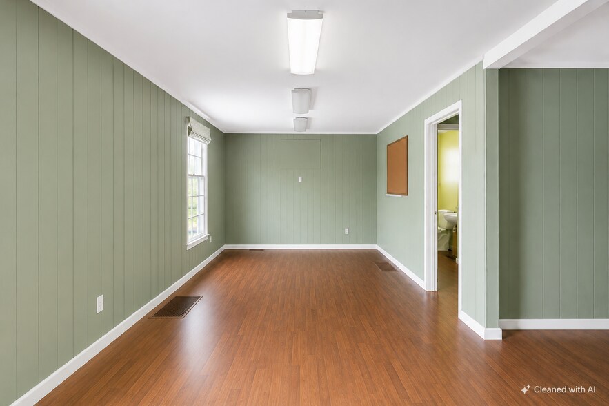 More Photos Of 2507 McCallie Ave, Chattanooga Office Residential For Sale